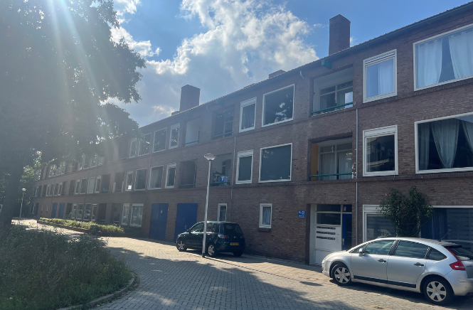 Aanzicht Vanaf Buiten Van De Vve Bachweg Header Afbeelding