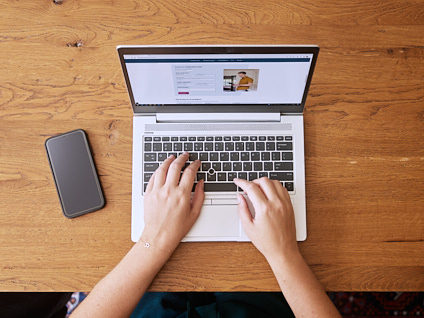Laptop Handen Typen Contact Wijzigingsformulier Svn Telefoon 424X318