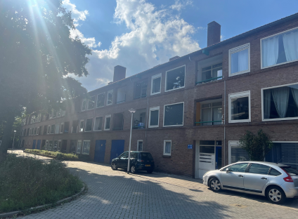 Aanzicht Vanaf Buiten Aan De Vve Bachweg Kleine Afbeelding