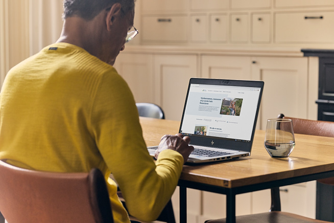 Man Eettafel Laptop Svn Website 665X436